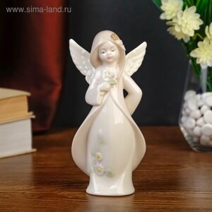Сувенир "Ангел-девочка в розовой накидке с цветами" 17,5х8,5х5,5 см