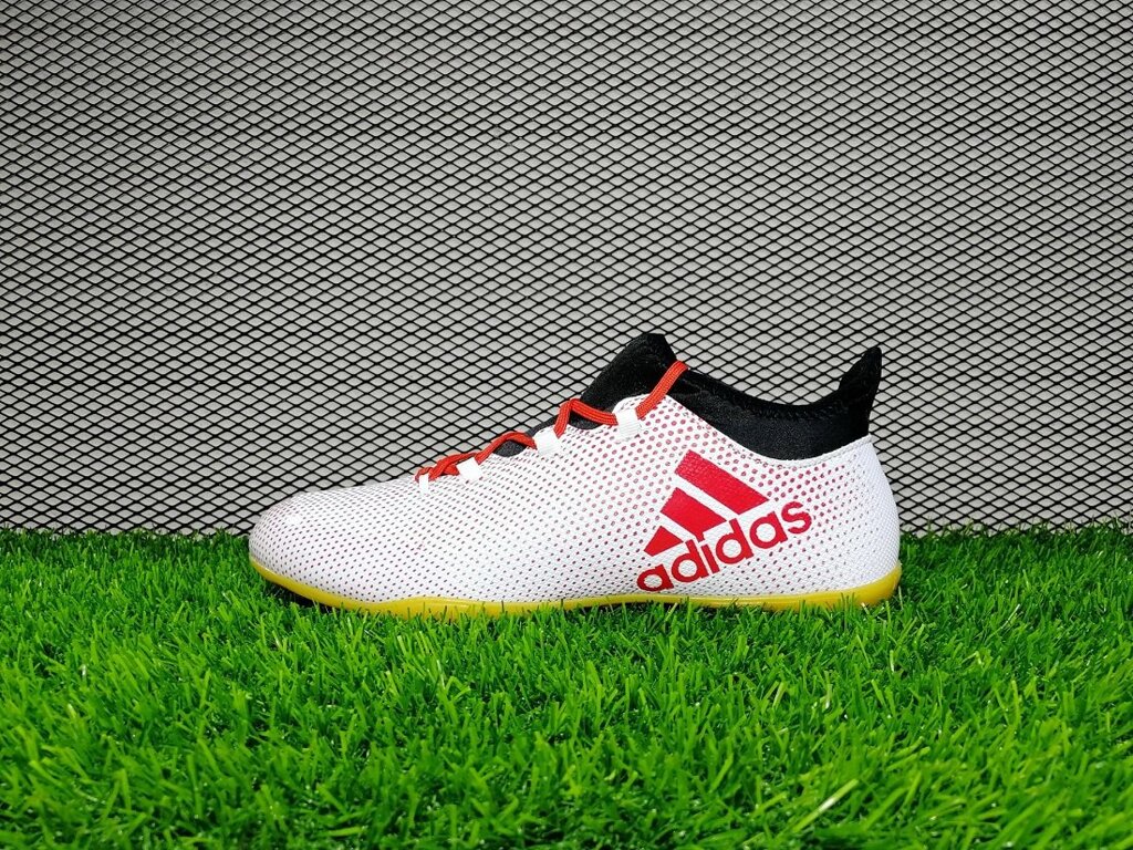 Футзалки мужские Adidas X Tango 17. 3 IN Ftwr White / Real Coral / Core Black - преимущества